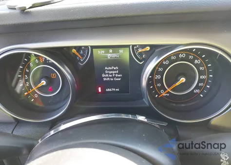 2020 Jeep Wrangler Unlimited Sport S 4X4 z USA, uszkodzony, nr VIN 1C4HJXDG9LW187191